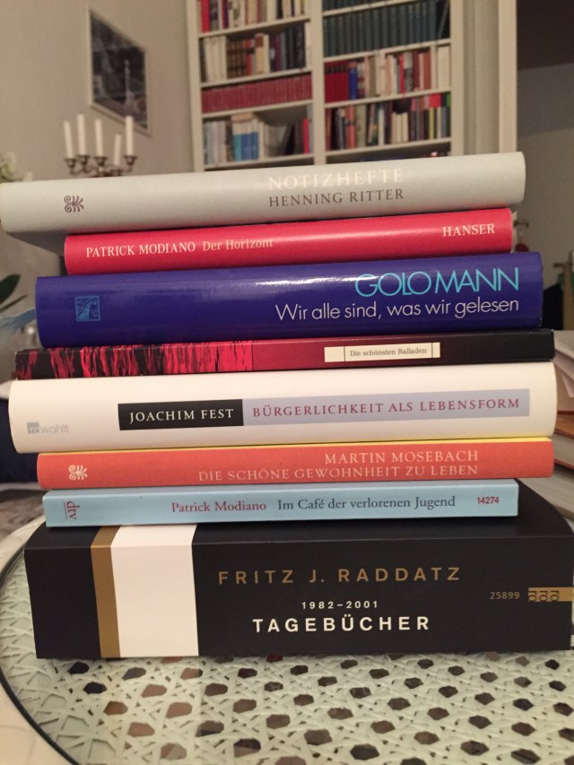 Acht der zehn vorgestellten Bücher Foto: nw2015