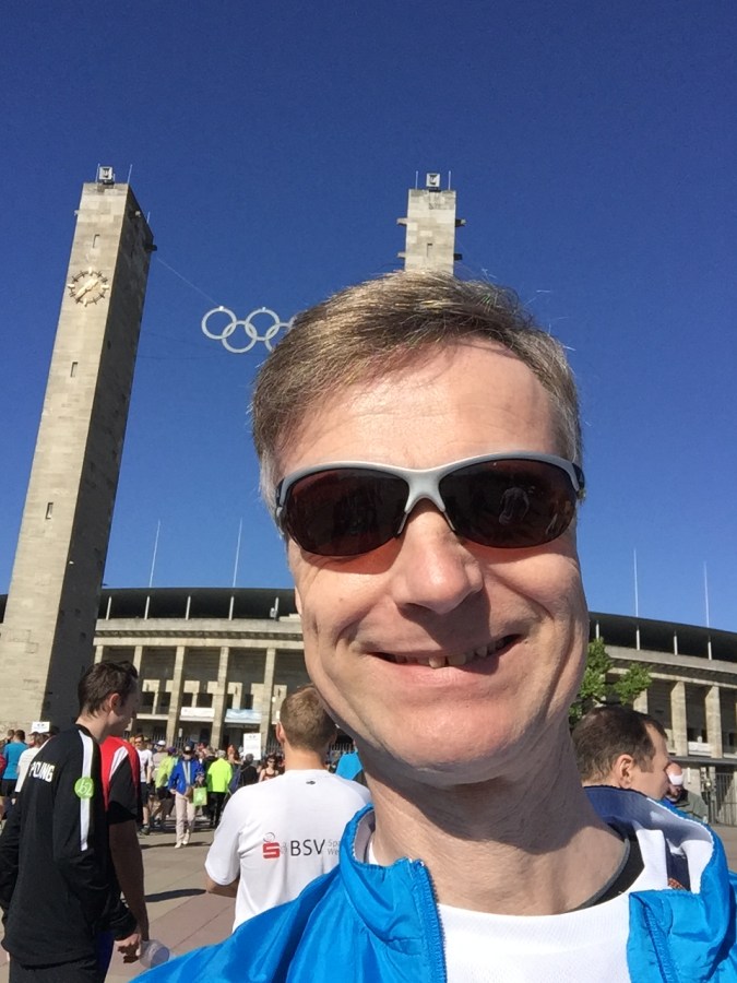 Olympiastadion vor dem S25 Berlin 2018 #running